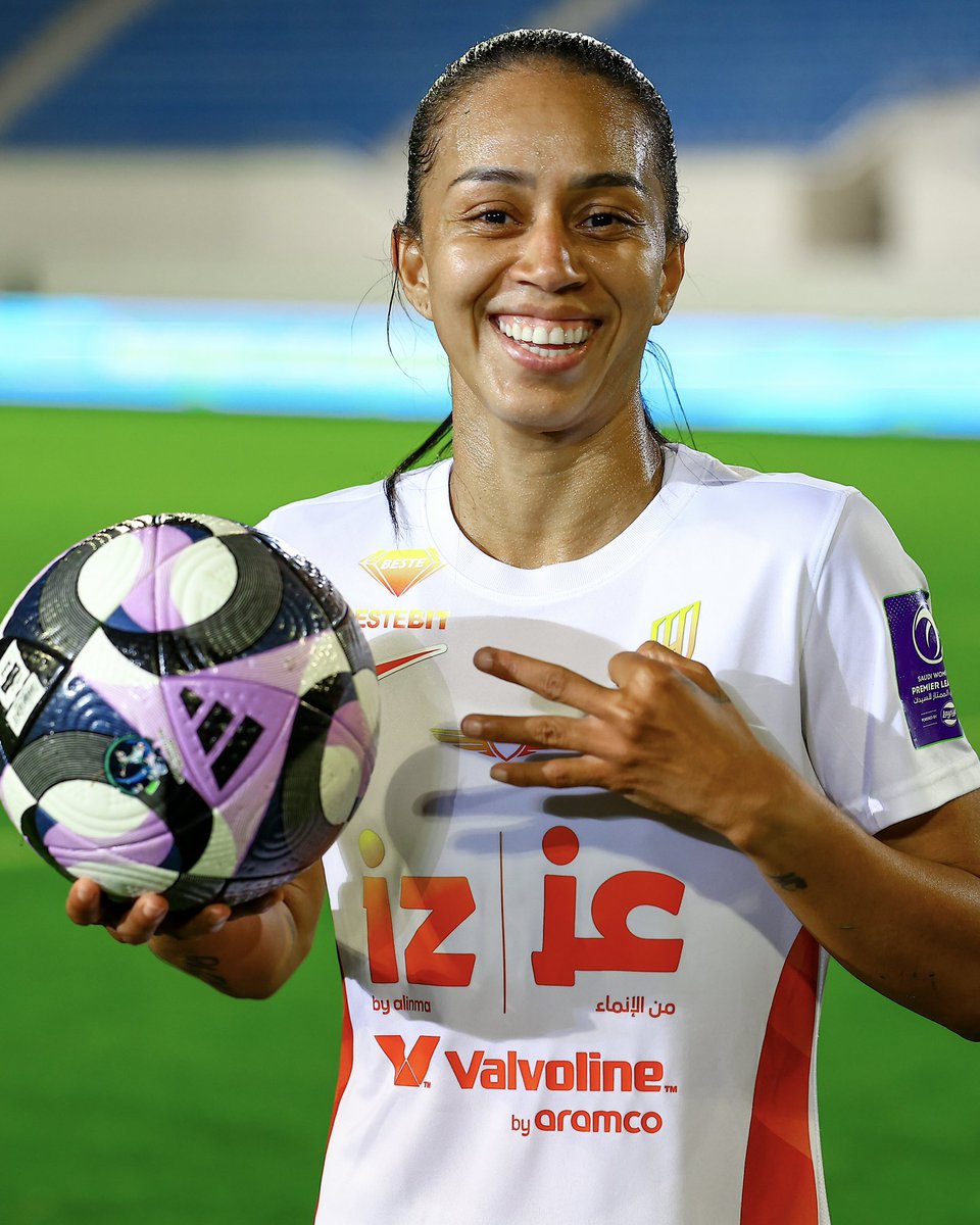 الدوري السعودي الممتاز للسيدات tweet media