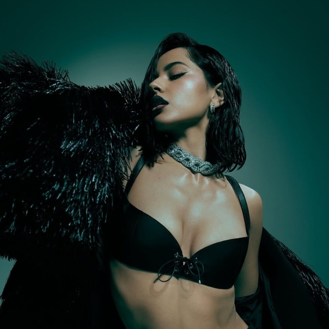 Becky G Source tweet media