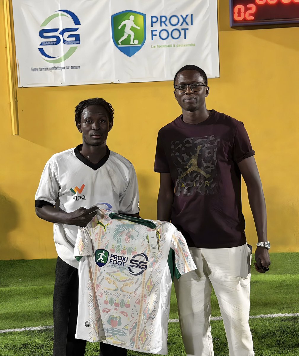 𝐏𝐑𝐎𝐗𝐈 𝐅𝐎𝐎𝐓 tweet media