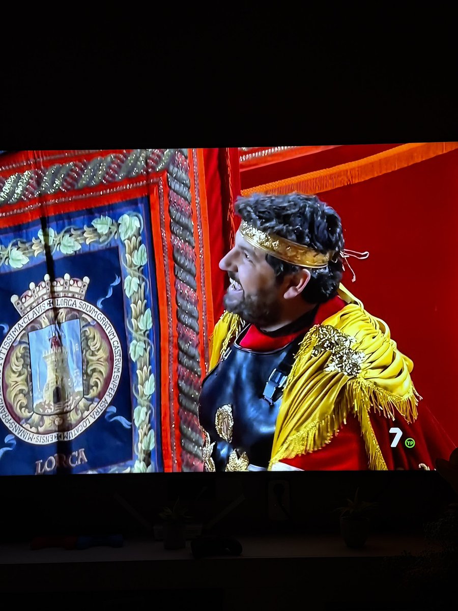 K i n n Y © tweet media