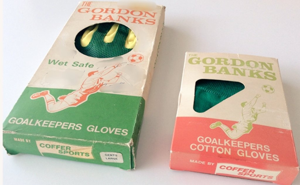 footballmemorys's tweet image. Gordon Banks Goalkeepers Gloves

#Keepers #Gloves #CofferSports