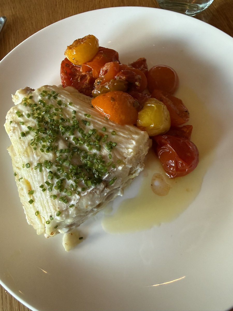 ewanventers's tweet photo. Incredible Good Friday dinner @fishshopbal - as ever! Thank you Jasmine, Marcus & team for the most delicious dinner! #easter #goodfriday #fishshopballater #deeside https://t.co/PpIUxdQ6l4
