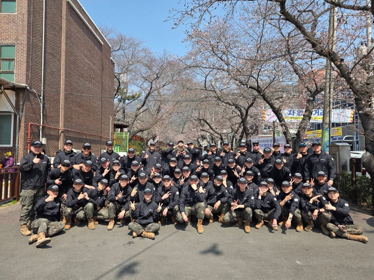 oo8oo88oo888's tweet photo. rok_armyband / band members’ IG post
20260403 / 20260330
#kimwoojin #leeminwook #leedongwook https://t.co/xVrVV6TVaS