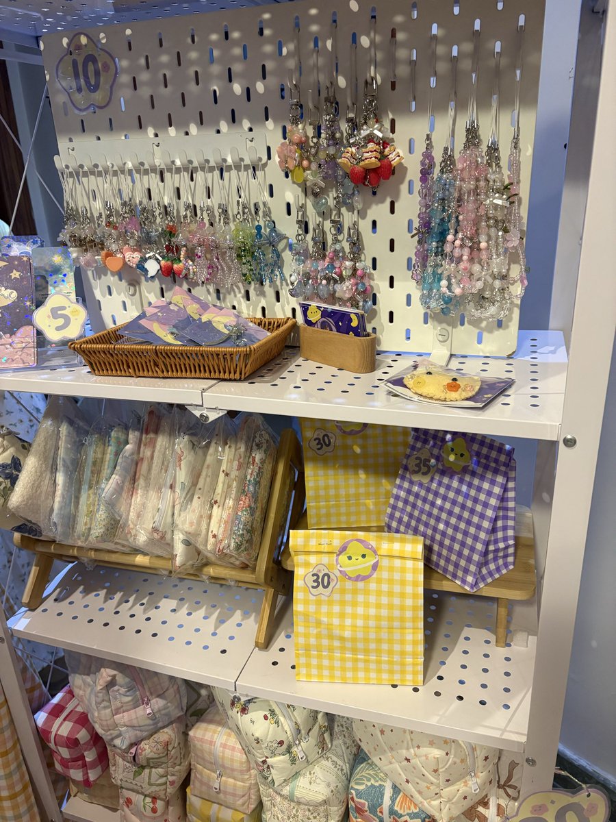 mar 🫐 tweet media