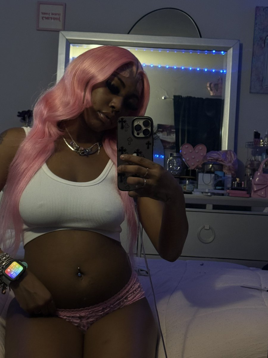 chy’na starchelle 🦂 tweet media