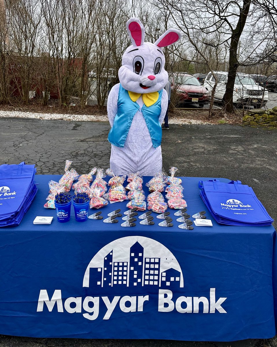 Magyar Bank tweet media