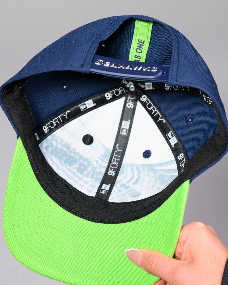 Seahawks Pro Shop tweet media