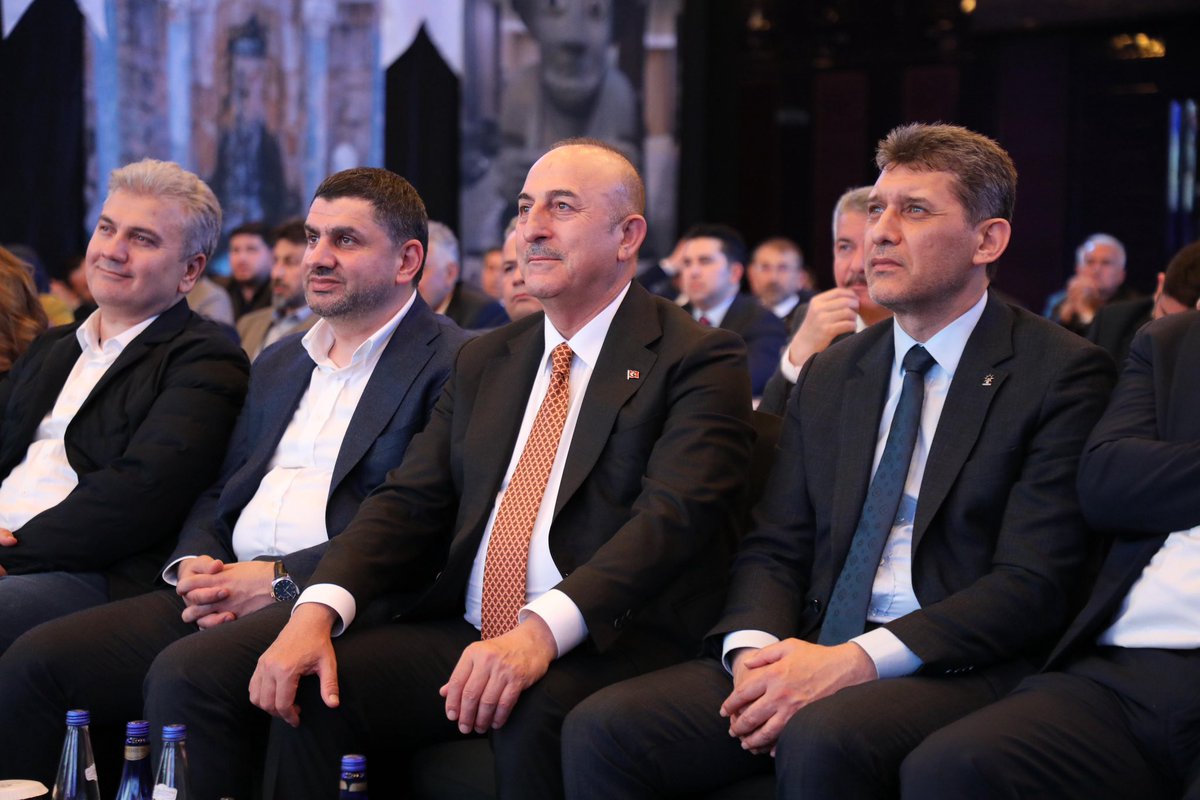 alicetin_07's tweet photo. Genel Merkez Teşkilat Başkanlığımız tarafından Antalya’mızın ev sahipliğinde düzenlenen Akdeniz Bölgesi Strateji Toplantımızın ilk gününde; 

📌 Genel Merkez Teşkilat Başkan Yardımcımız, Bölge Koordinatörümüz İstanbul Milletvekilimiz Sn. Yahya Çelik (@yahyacelik_ ) ve Bakanımız Sn. Mevlüt Çavuşoğlu (@MevlutCavusoglu ), 
📌Erzurum Milletvekilimiz Sn. Mehmet Emin Öz’ün  (@ozmehmetemin )
hitaplarını dinleyerek bilgi ve tecrübenden istifade ettik. 

Toplantımızın hayırlara vesile olmasını diliyoruz.