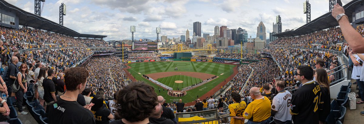 mtm1013's tweet photo. Feels a little weird celebrating anything on this solemn day of Good Friday. Having said that, winter is over. Let's go Bucs! https://t.co/cBs90i1UWB