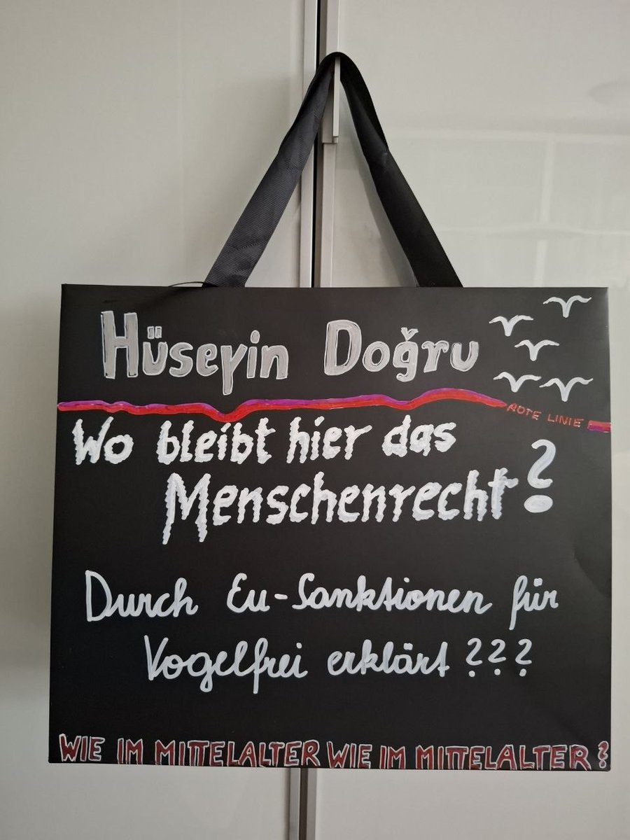 Inkognito451's tweet photo. @hussedogru Jeder kann auf dieses Unrecht der Sanktionen aufmerksam machen. Man braucht nur eine Papiertüte, ein paar Stifte. Diese sind aus der Times for Peace Gruppe, Österreich https://t.co/NjssVGlnOm