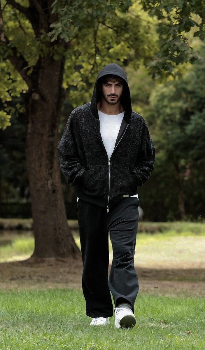 𝐀𝐋𝐄𝐒𝐒𝐈𝐎 tweet media