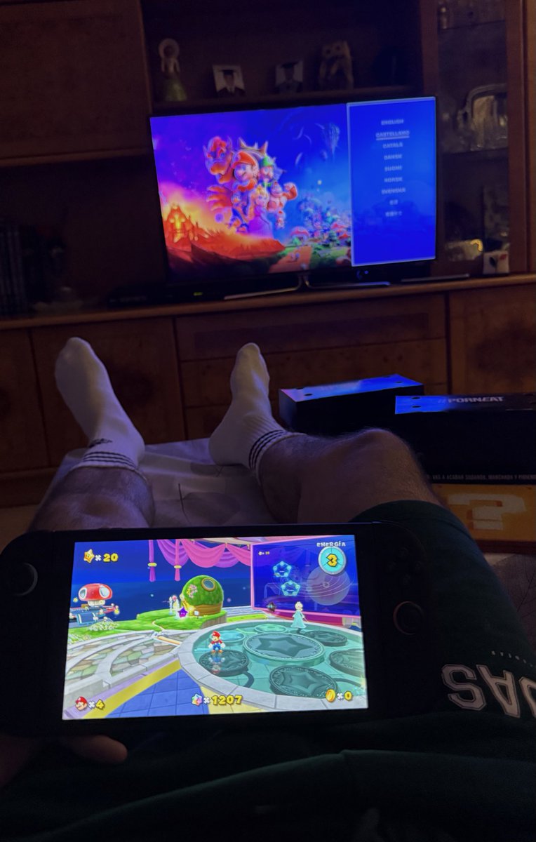 AlexCastleZ tweet media