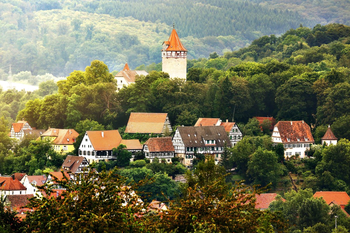 HorvarthM's tweet photo. @Mikehomeseller Wanna go out of all this madness. back to my hometown, southern germany, it's like a time travel 50 years back. https://t.co/5Eb8QahVqh