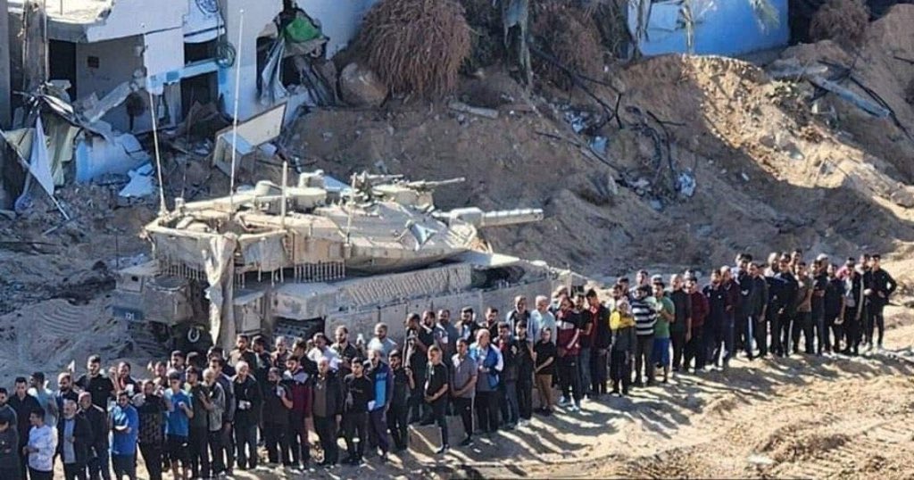 🚨 GAZZE'DEN TOPLADIKLARI ESİRLERİ, KADIN, YAŞLI, ÇOCUK DEMEDEN HEPSİNİ İDAM EDECEKLER❗️

🛑 idamları durdurun! 
📌 #genocidelaw
#MescidiAksayaSahipÇık