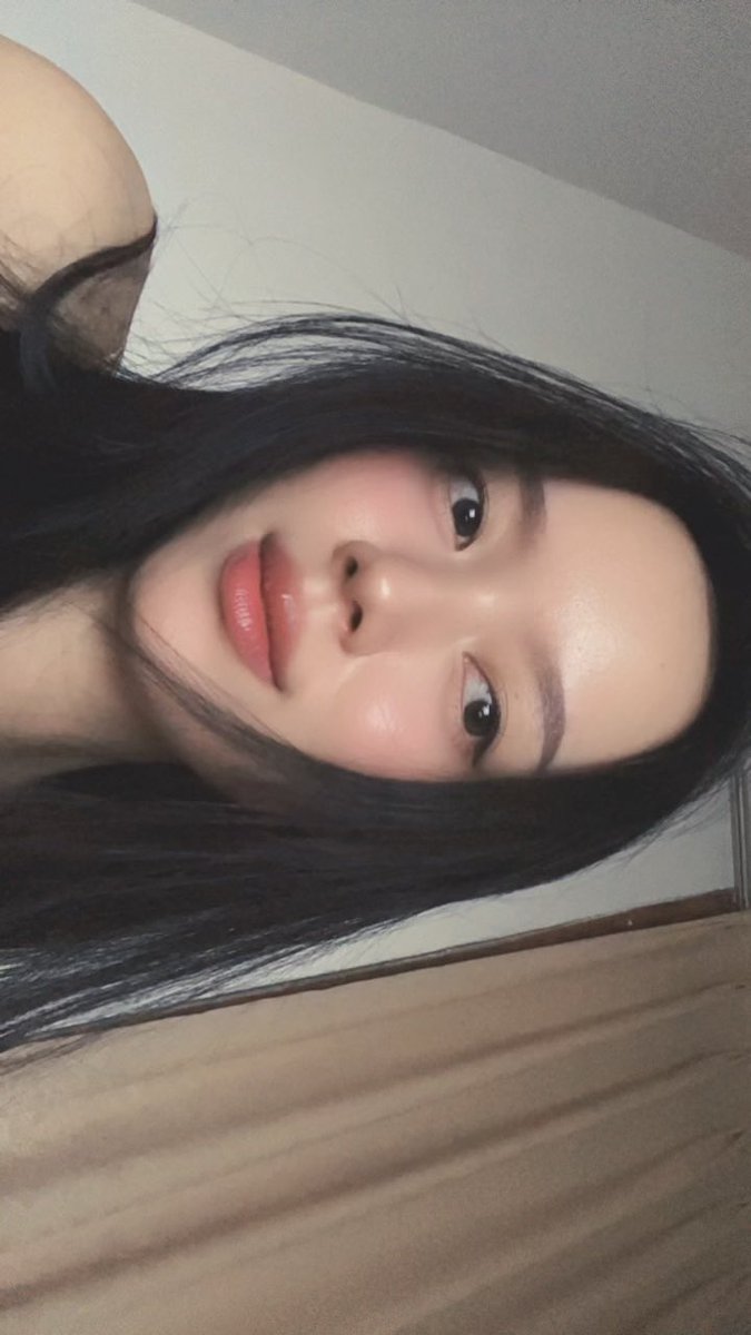 Chrysanthemum🌱 tweet media