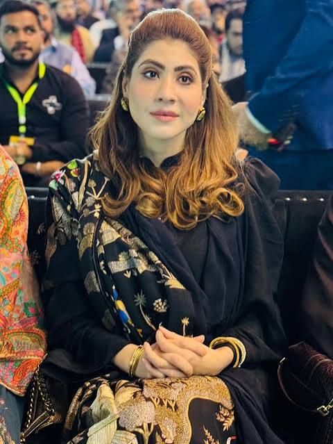 عائزے_رومان tweet media