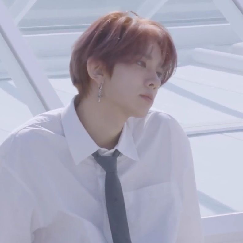 rina ʚ ྀིɞ en- 7 tweet media