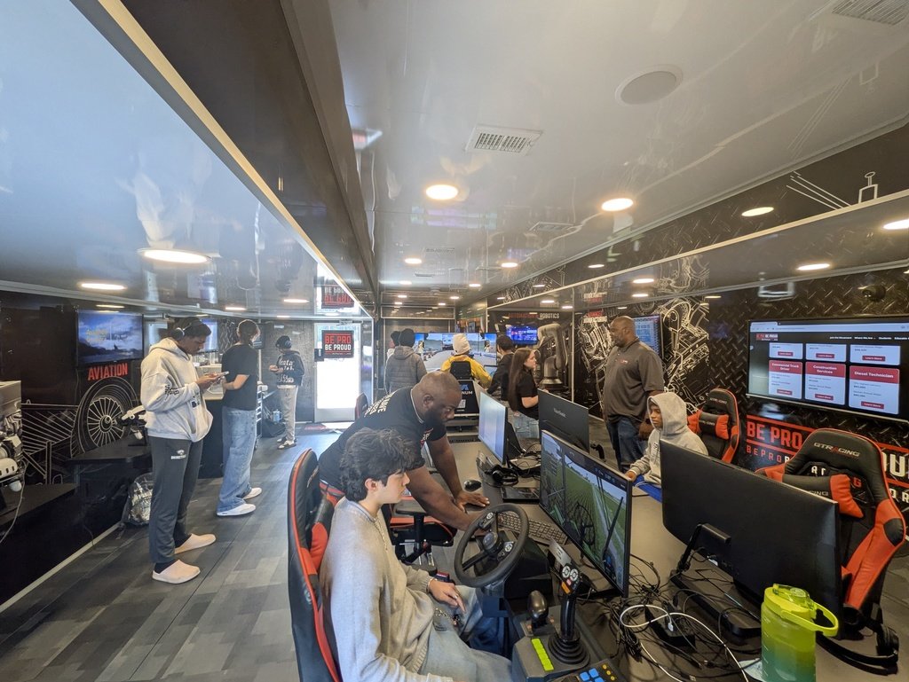 Spalding High School tweet media