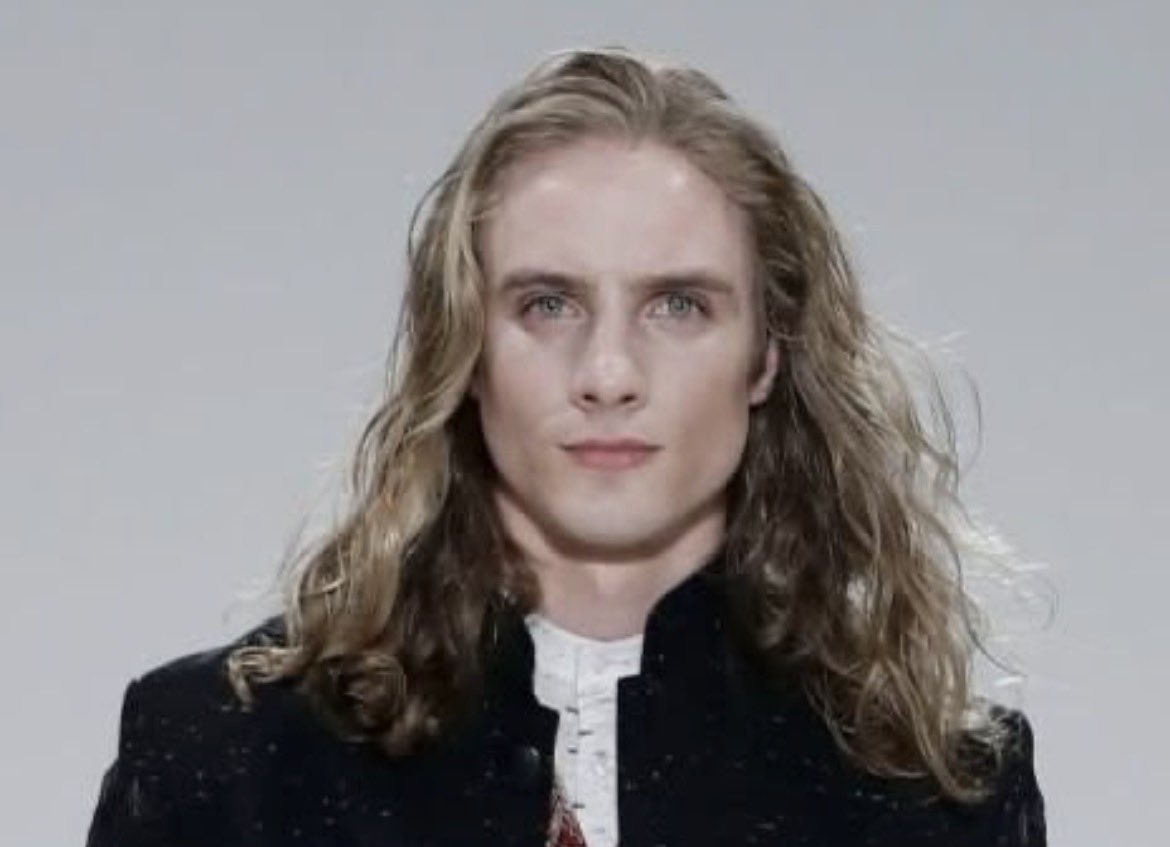 proud chuunibyou tweet media