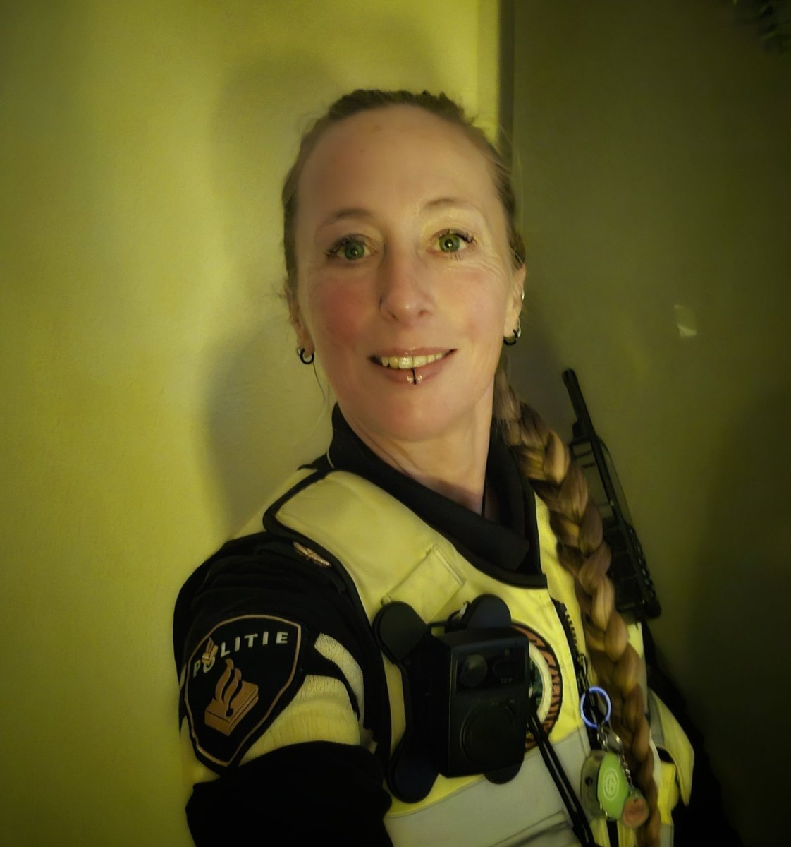 Milieu en dierenagent Leontine tweet media