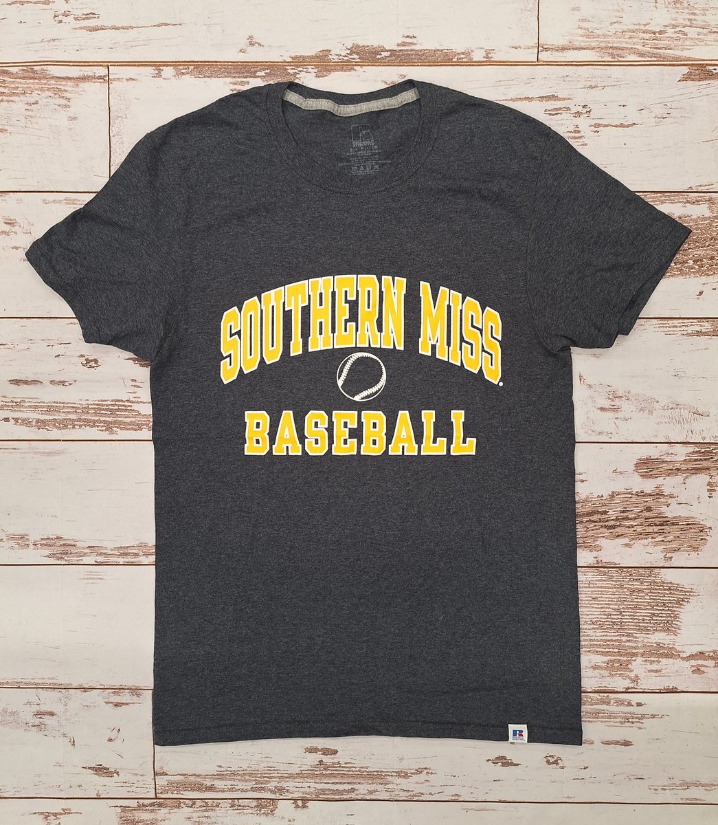 CBM_USM's tweet photo. RESTOCK ALERT: Our Russell short sleeve essential Baseball t-shirts have returned in all sizes! Grab one before the next game.

#SMTTT #goldeneagles #usmbaseball https://t.co/G7ZctSEl8w