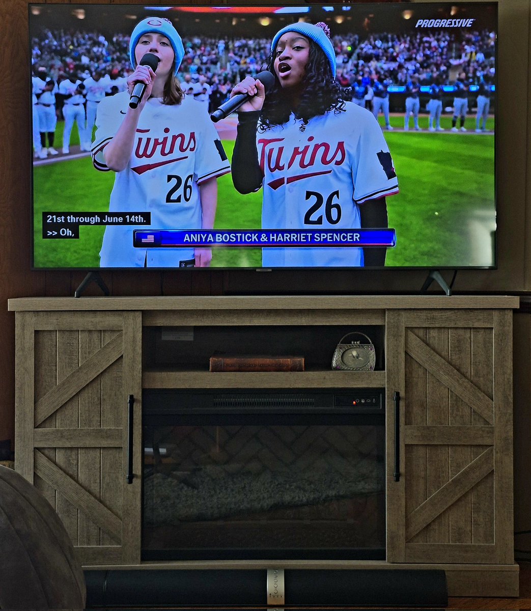 Vintage Radio America tweet media