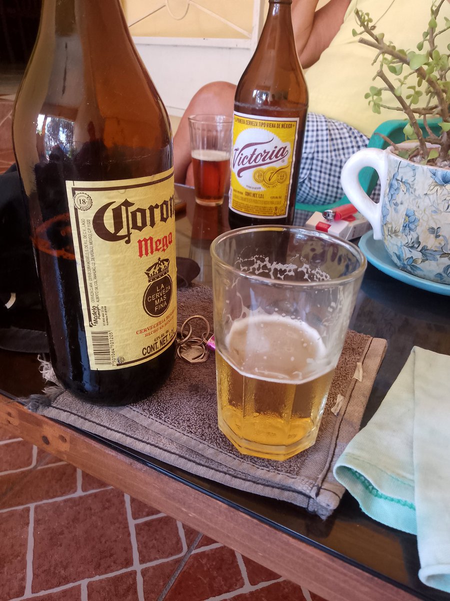joseaceves27's tweet photo. Con eso o quieres más " caloron " 🥵 https://t.co/H5cwfuQCkN