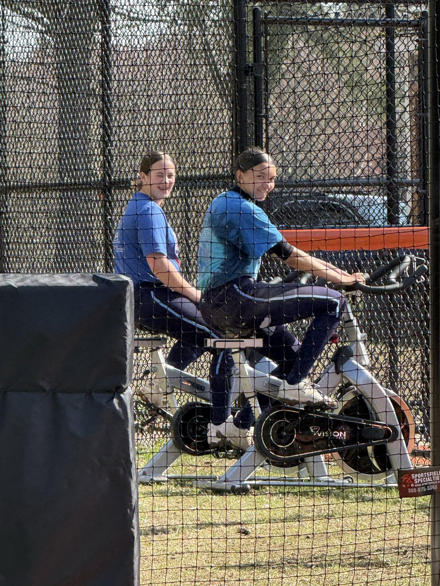 THS_Softball tweet media