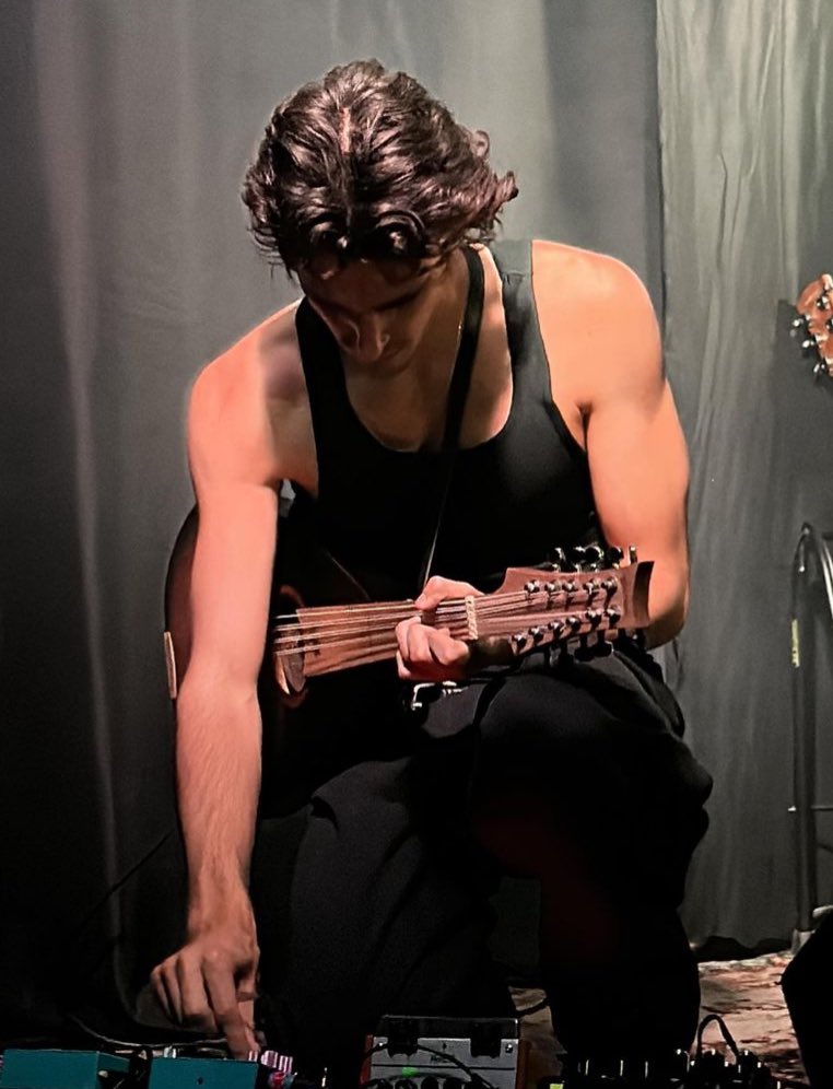 People died and its just tamino and his arms