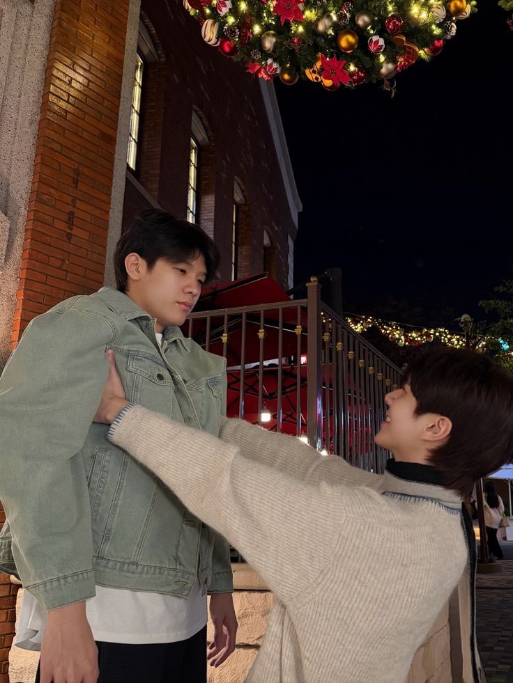 phuwlw's tweet image. jimmyohm you’ll always be precious to me, the bond you guys shared was something so special but i’m just hoping the best for the both of you. may you both be happy and blessed in whatever you do and may the future hold something better and brighter for each of you❤️‍🩹