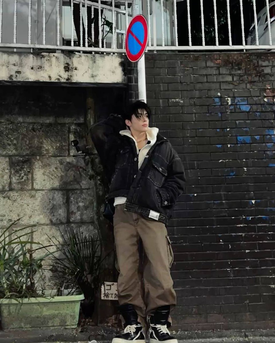 sasha on fire tweet media