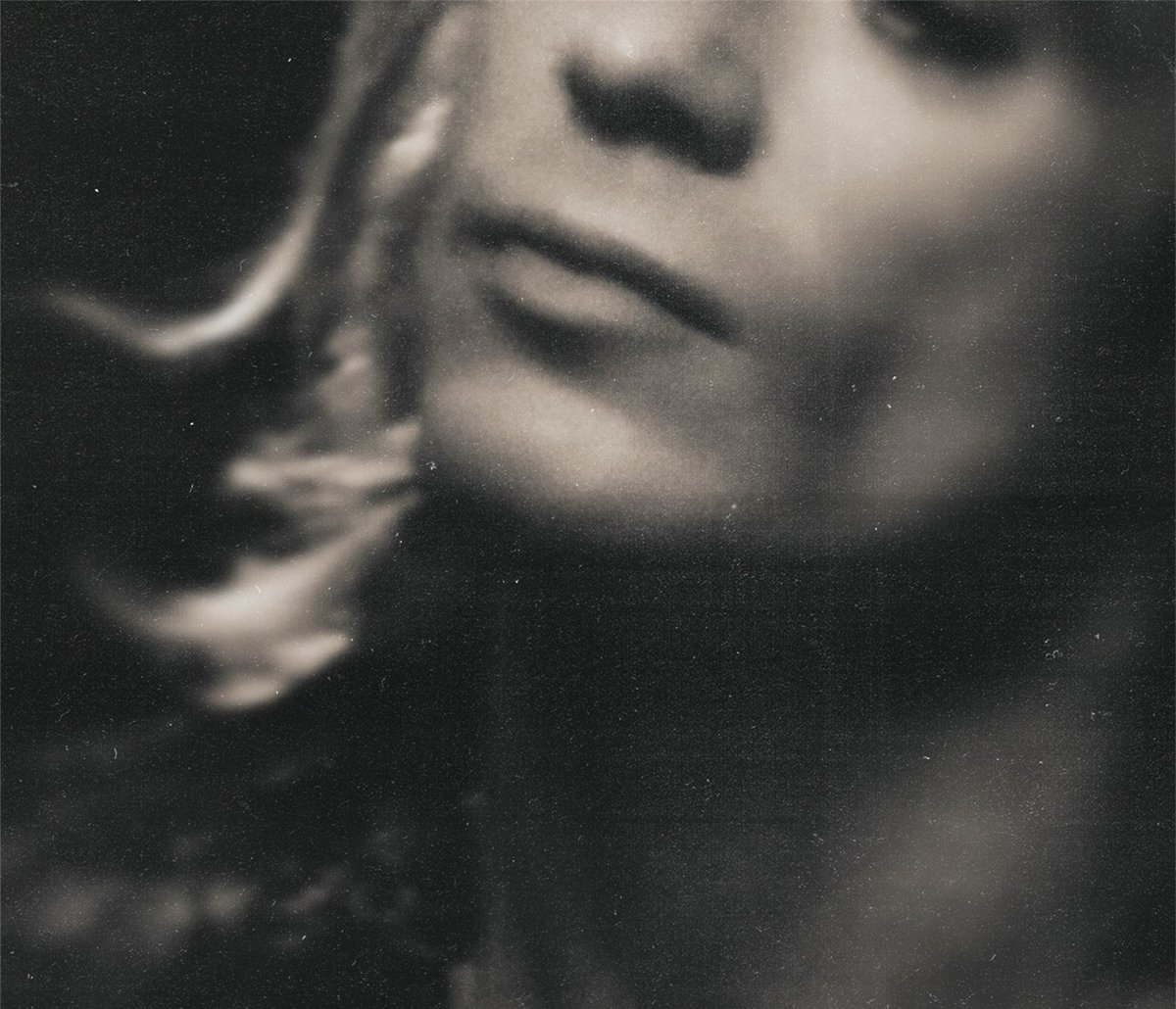 • isi ♱ tweet media