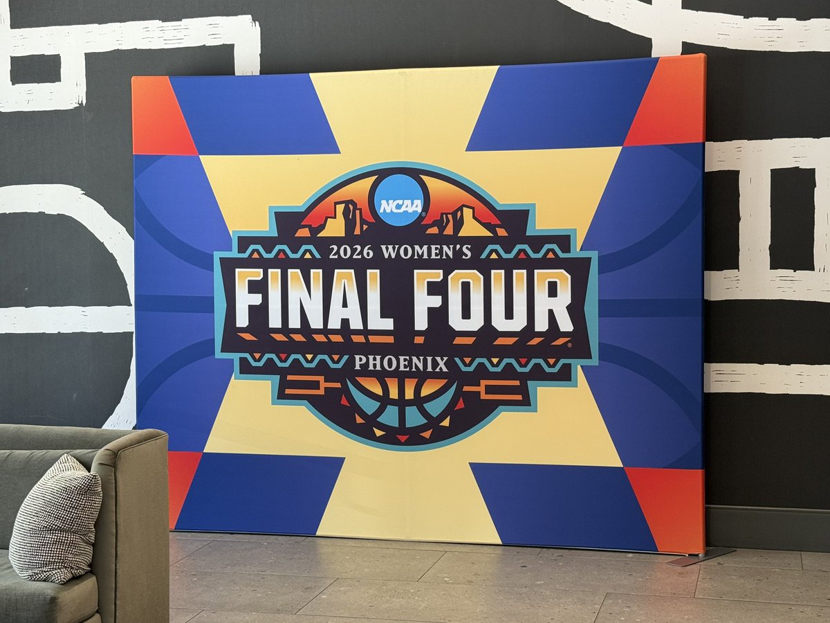 Mike Regalado 🏀🏈🎧 tweet media