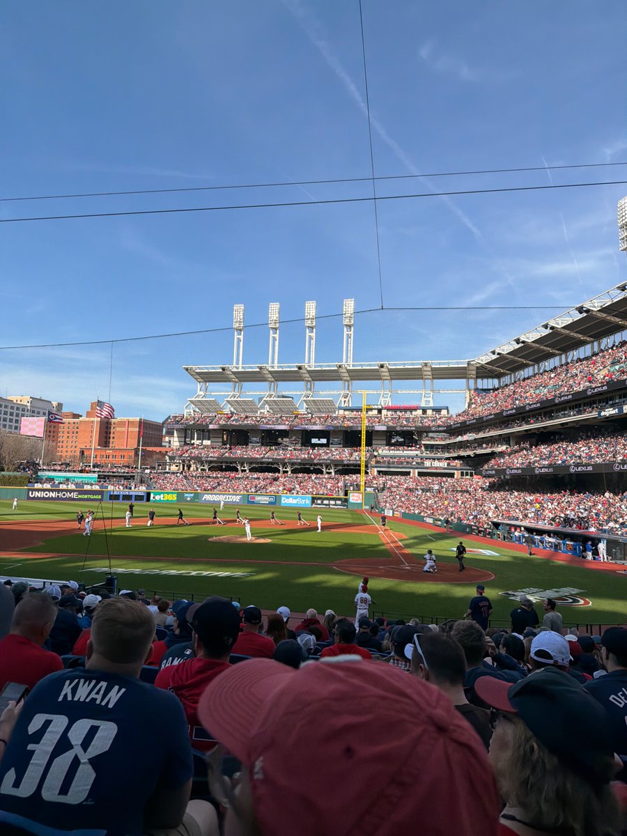 Sir Yacht tweet media