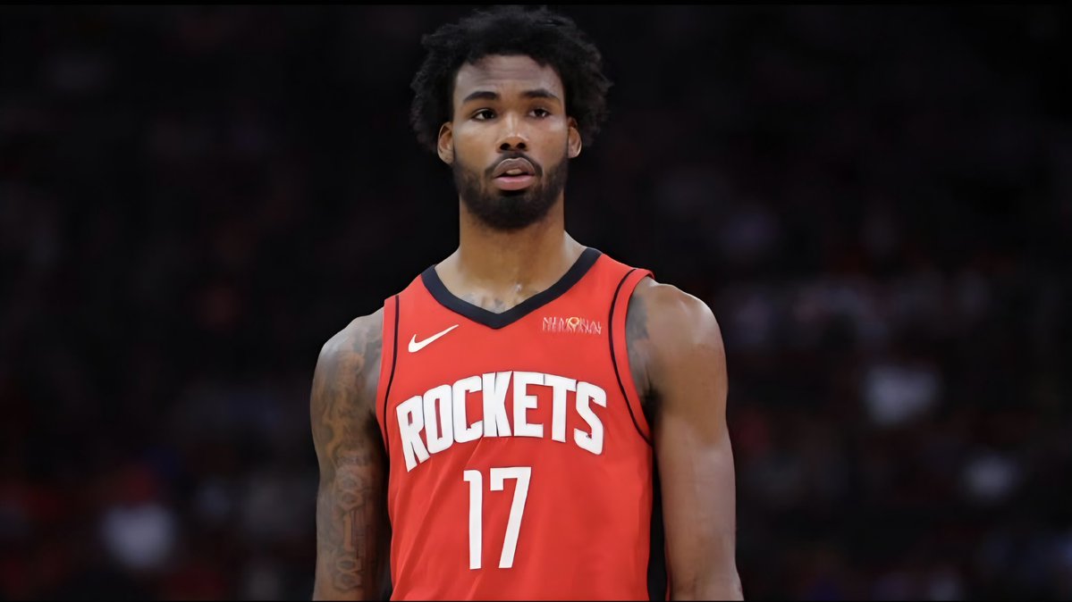 BronMuse tweet media