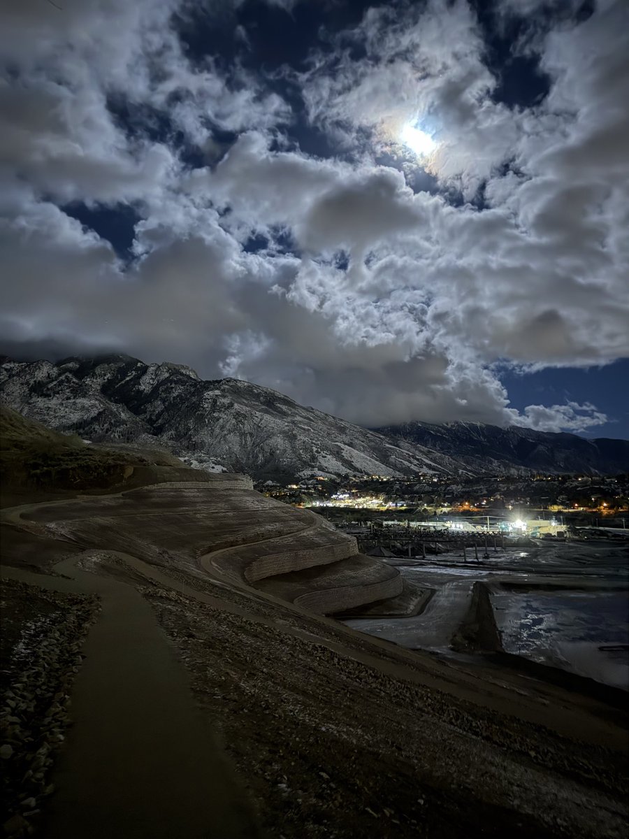 sam becker tweet media