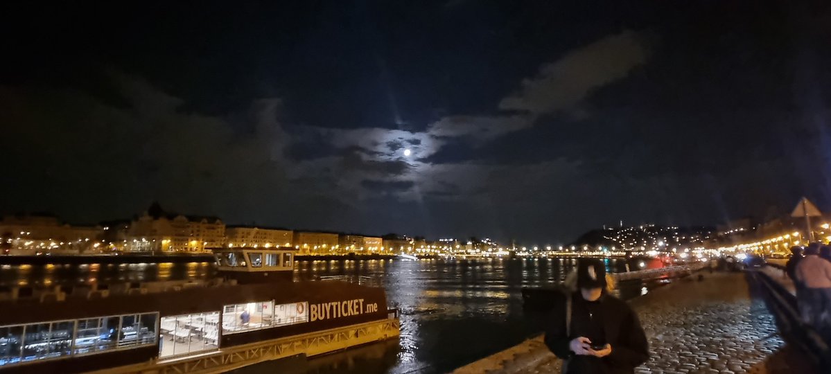 AsierVaderPresley tweet media