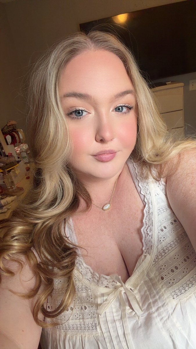 laura ⋆.𐙚 ̊ tweet media