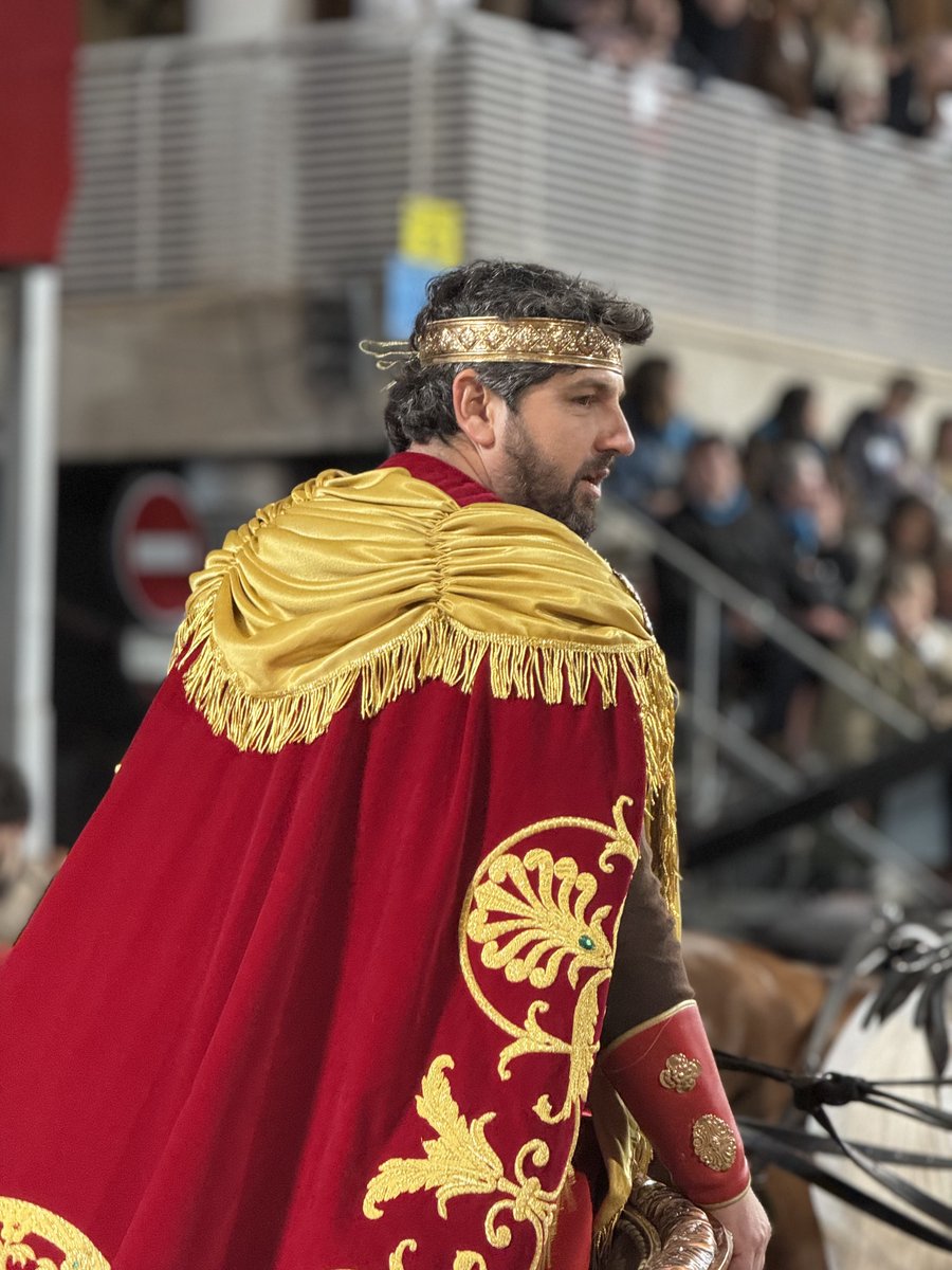 Antonio Landáburu tweet media