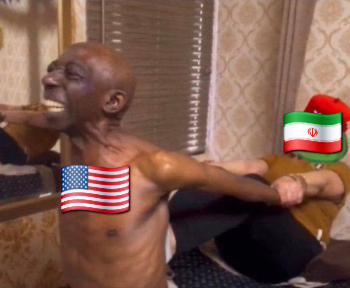 DepressedKnight tweet media