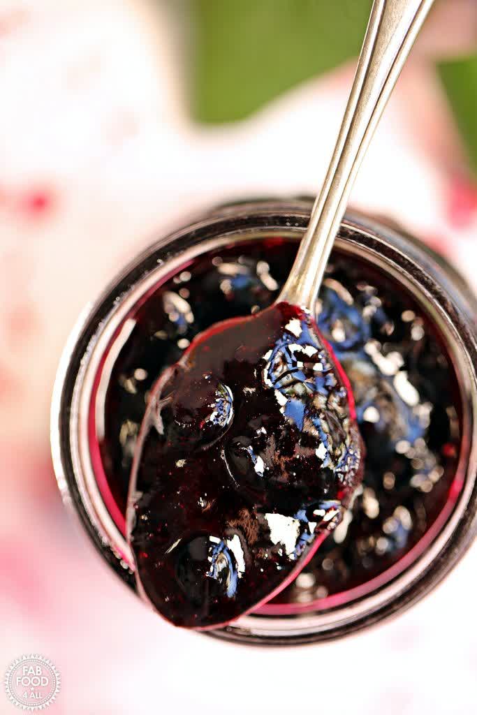 FabFood4All's tweet image. Whip up a batch of summer goodness with my Easy Blackcurrant Jam Recipe! Just two ingredients (blackcurrants &amp;amp; sugar) and under 20 minutes to a delicious, glossy jam that's bursting with flavor. Check it out here: fabfood4all.co.uk/easy-blackcurr… #jamrecipe #jammaking #blackcurrant