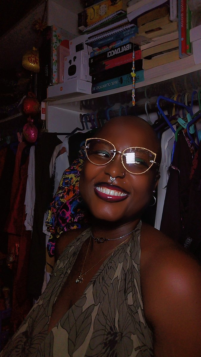 I'm not a woman, I'm a god tweet media