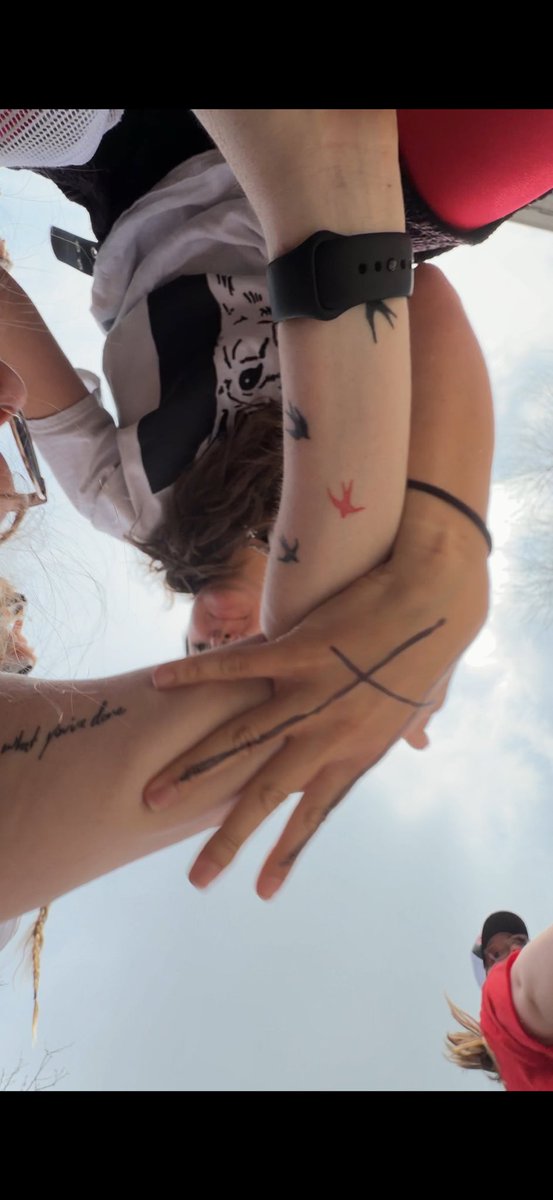 ψ .𝗸𝗲𝗶𝗿𝗮 • • tweet media