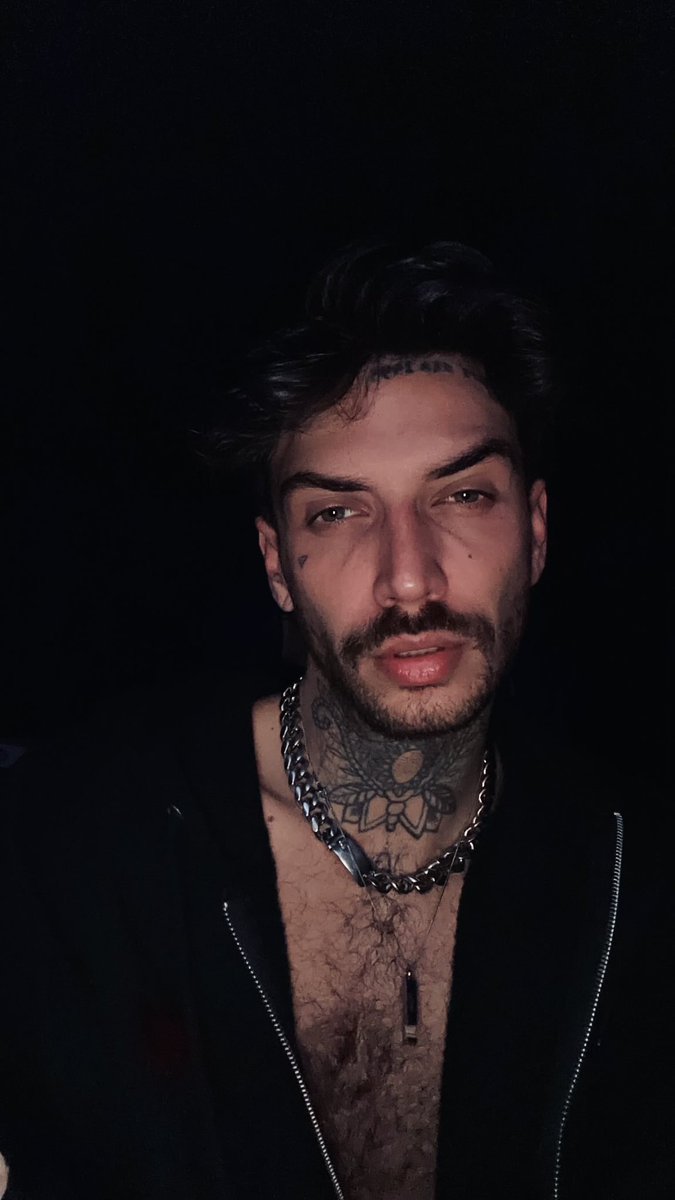 I’m just a dumb whore that smokes 🍃