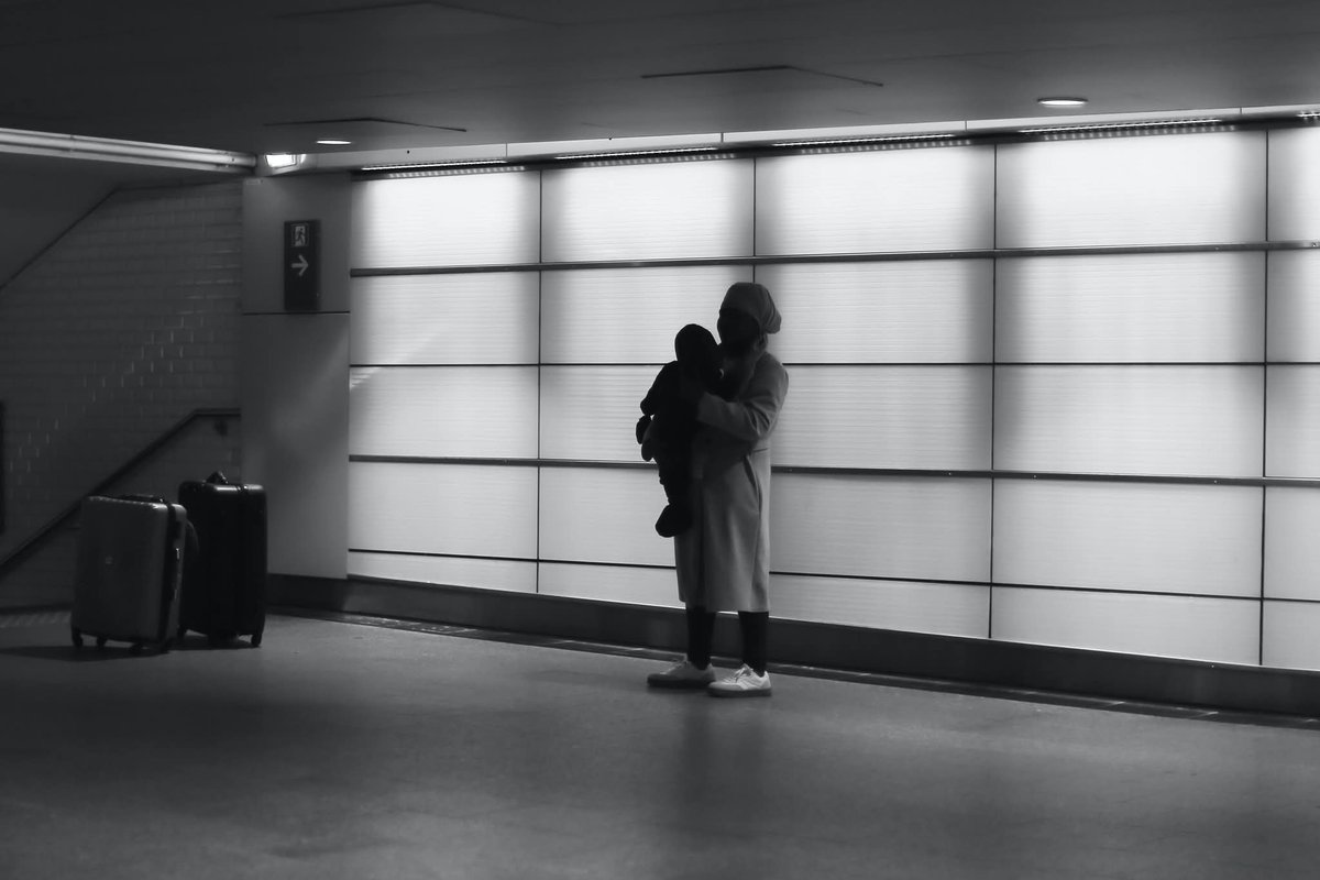 colinesss's tweet image. Pending 
#Street #streetphotography #blackandwhite #Paris #pascalcolin #canon #50mm