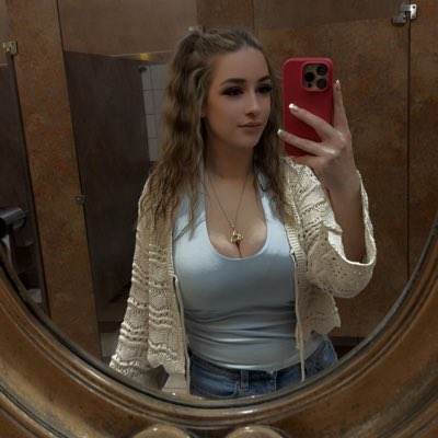 itsbri95's tweet photo. #NewProfilePic https://t.co/npdt0AAgsl