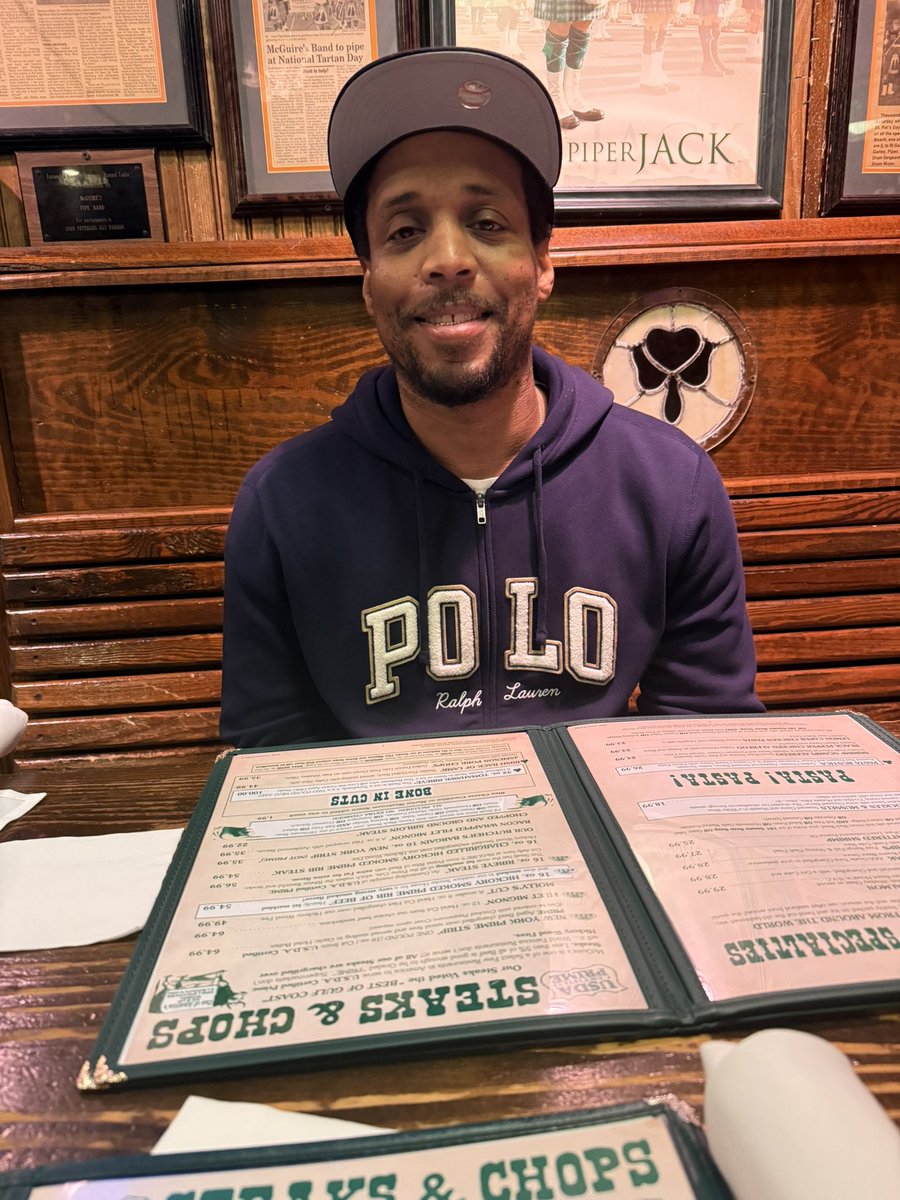 MsAmazing1991's tweet photo. Happy 39th birthday to my husband. My headache literally. My fourth child . I pray God gives him 39 more years and more. 👑🎂❤️🖤💕🎉🎊 https://t.co/7FRfNwLnYq