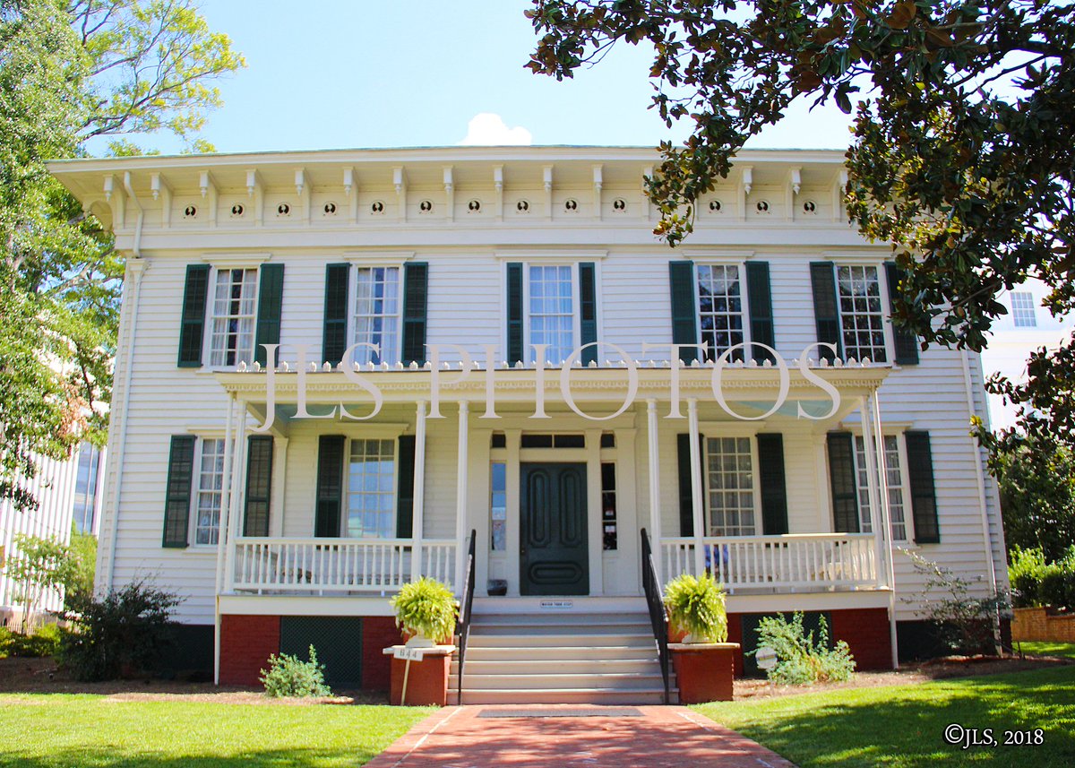 JLS Photos tweet media