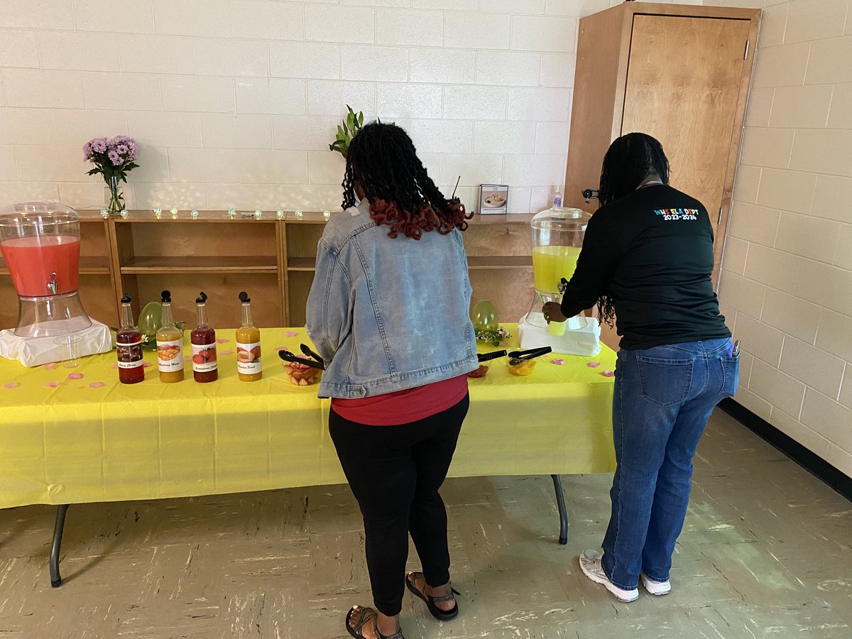 Ms_Snoddy1's tweet image. The annual @WHS_HCS Spring Break Lemonade Bar was another success! This year, staff had the option to add fruit and flavored syrup to really elevate their lemonade! They also “planted” the goals they plan to pour into this year in our Wolfpack garden wall! #GoWolfpack @MrsDaMeka