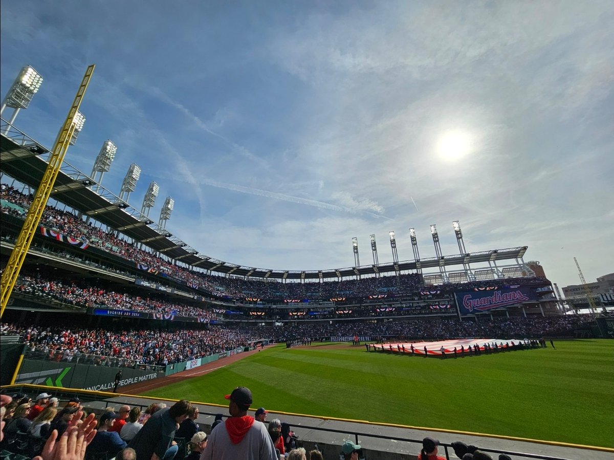 WxShaw's tweet image. Dudes will go on Twitter and go viral and be like "it always snows on opening day"

Meanwhile last 4 opening days

#Cleveland #weather #GuardsBall